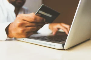 How to Start Your Own Online Business with a Small Amount of Money